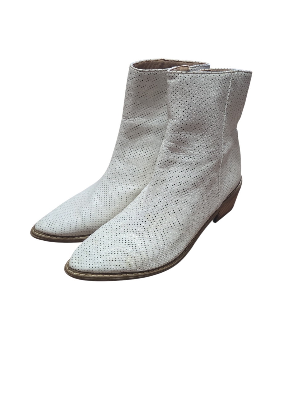 Mi.im white perforated ankle boots Womens Size 9 Leather Western Cowgirl Rodeo‎